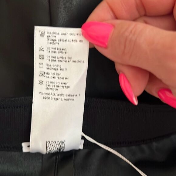 NWT Wolford Vegan Leather Trouser Pants Black L - Picture 16 of 16